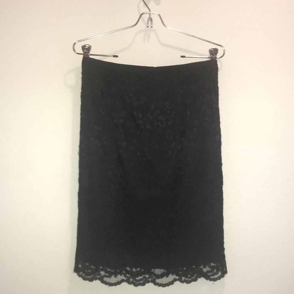Maggy London lace skirt